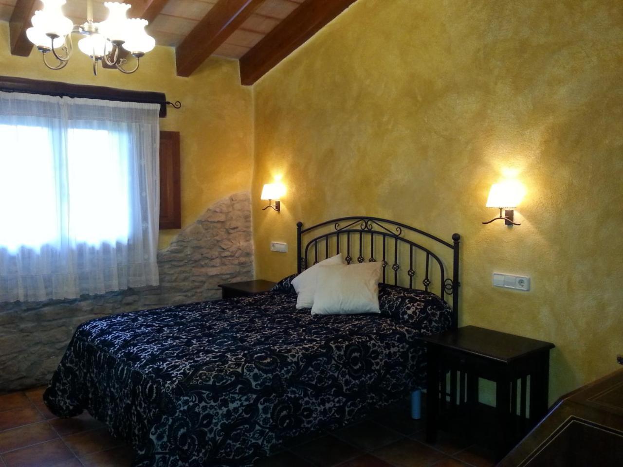 Country House El Permanyer Olost Exterior foto
